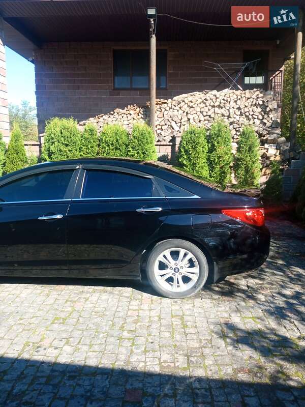 Седан Hyundai Sonata 2010 в Лановцах