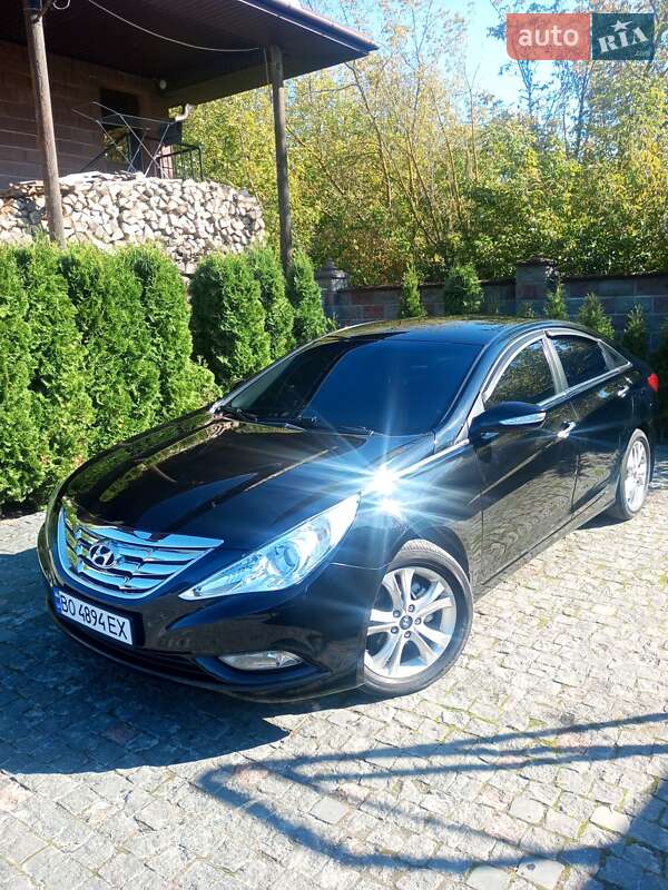 Седан Hyundai Sonata 2010 в Лановцах