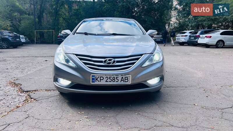 Hyundai Sonata 2010