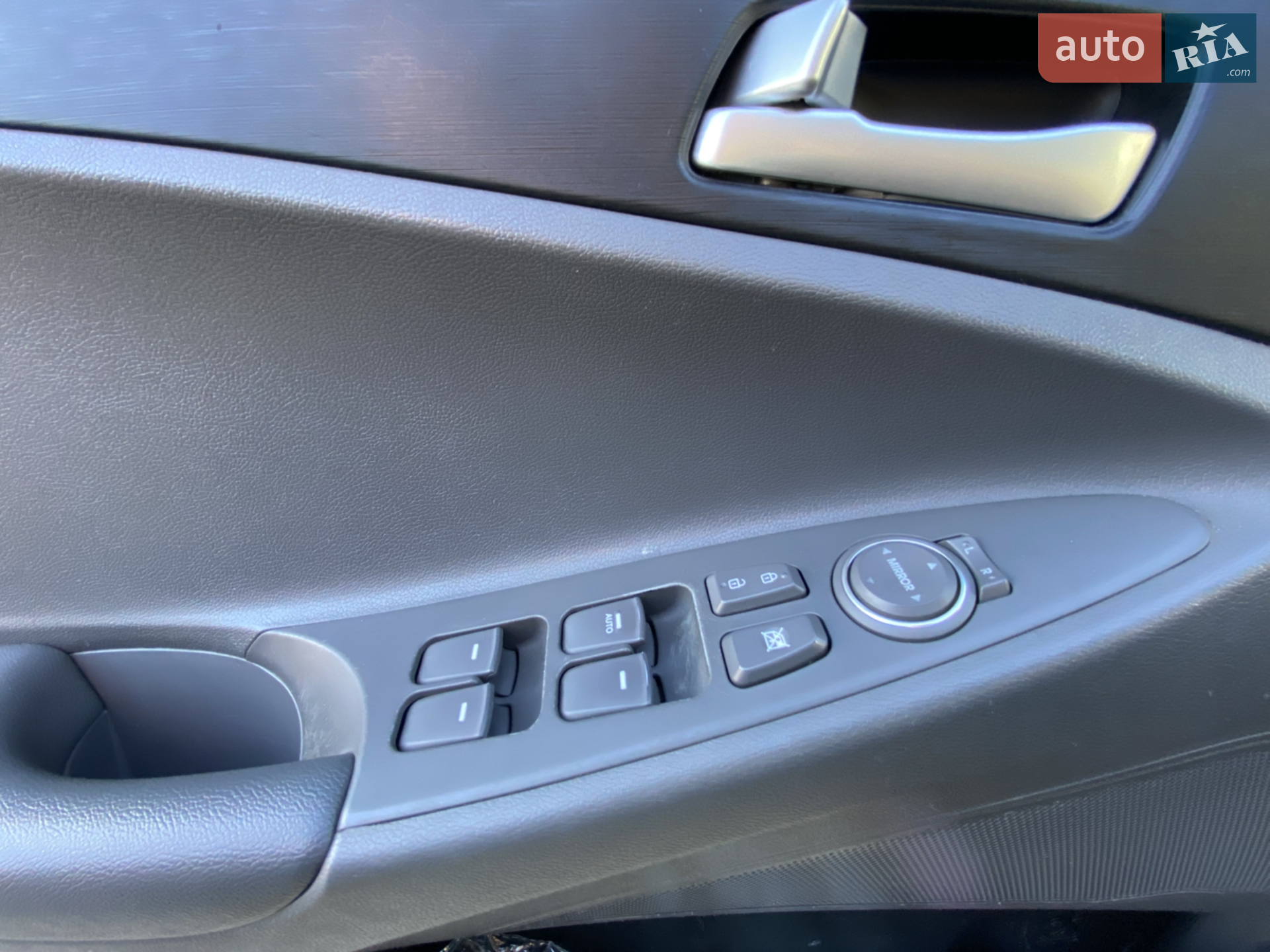 2013 Hyundai Sonata - мініатюра 28
