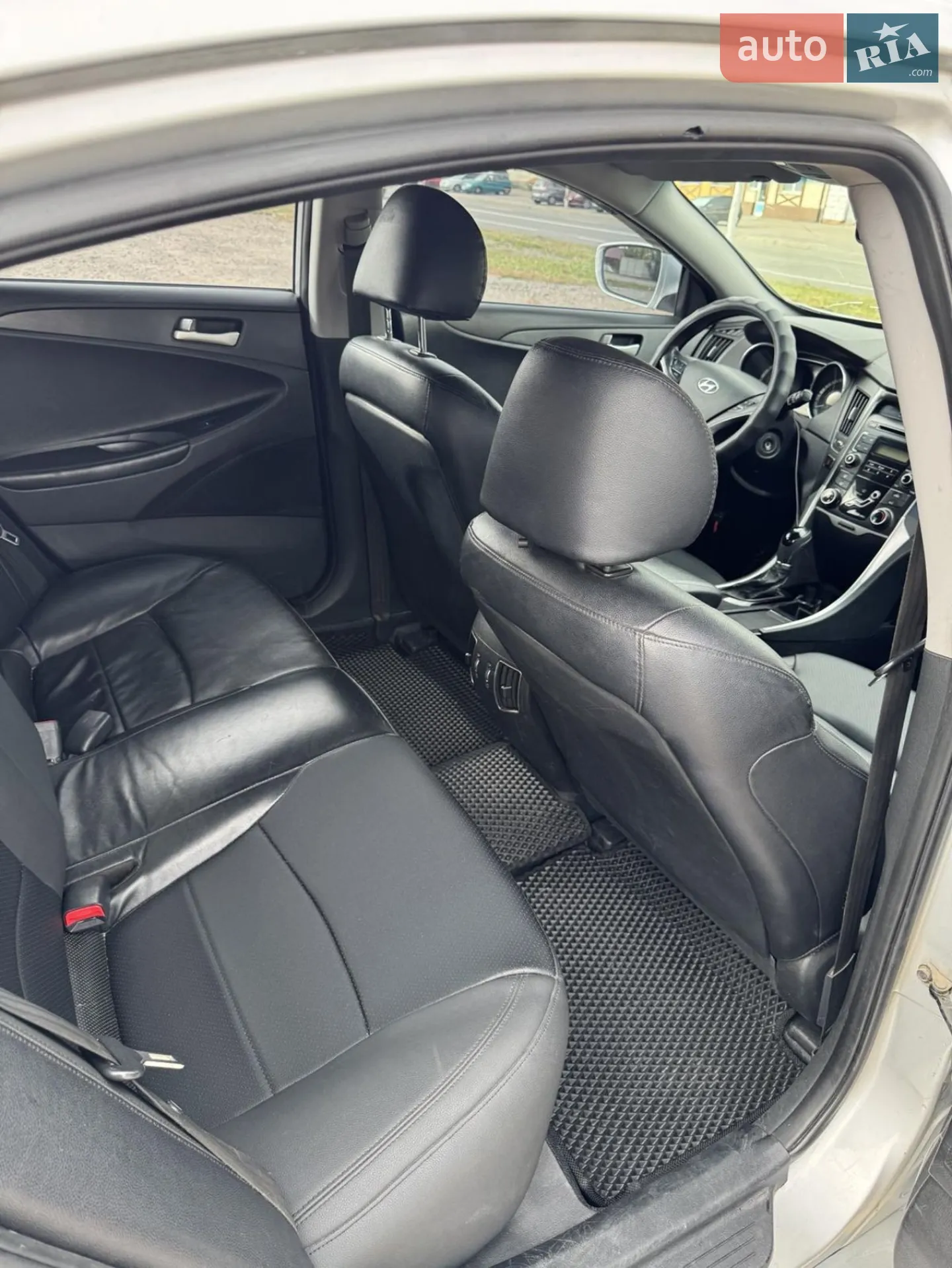2012 Hyundai Sonata - мініатюра 12