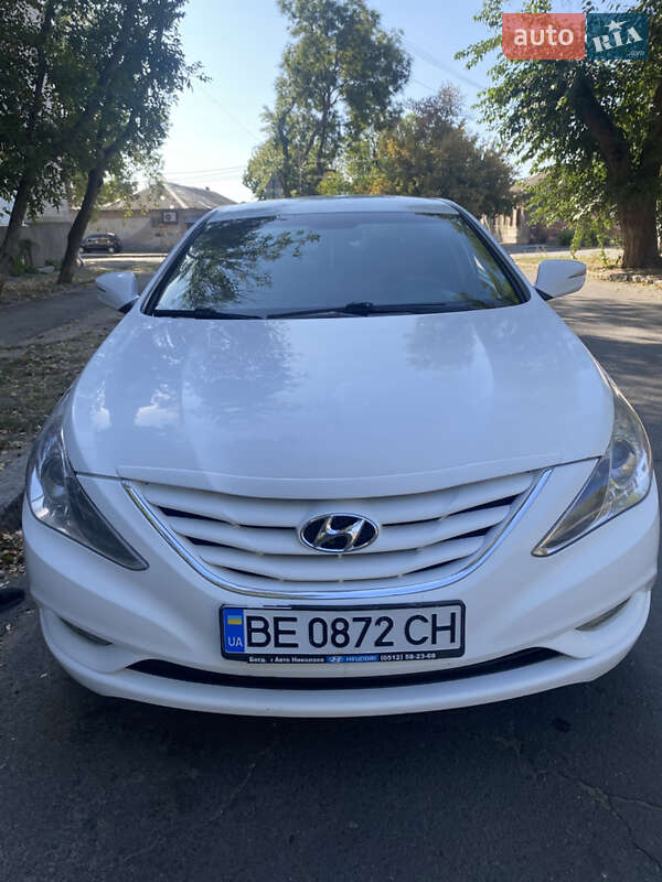 Hyundai Sonata 2012