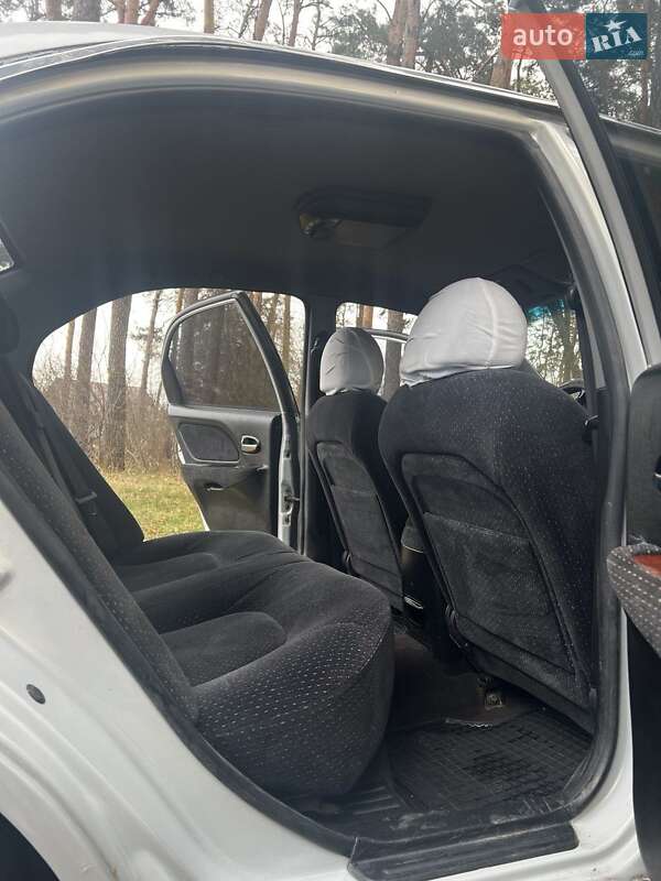 Седан Hyundai Sonata 2002 в Житомире фото 3 Седан Hyundai Sonata 2002 в Житомире