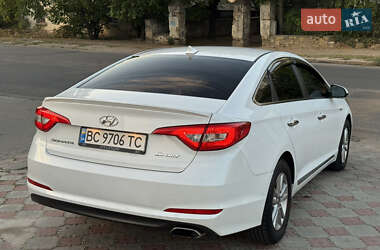 Седан Hyundai Sonata 2015 в 