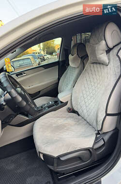 Седан Hyundai Sonata 2015 в 