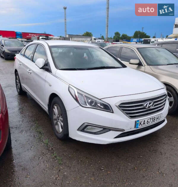 Седан Hyundai Sonata 2015 в 