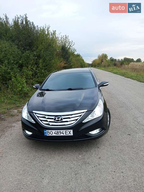 Седан Hyundai Sonata 2010 в Лановцах