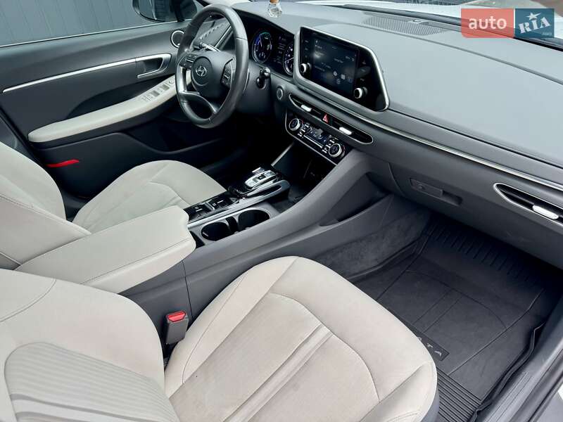 Седан Hyundai Sonata 2020 в Киеве фото 30 Седан Hyundai Sonata 2020 в Киеве