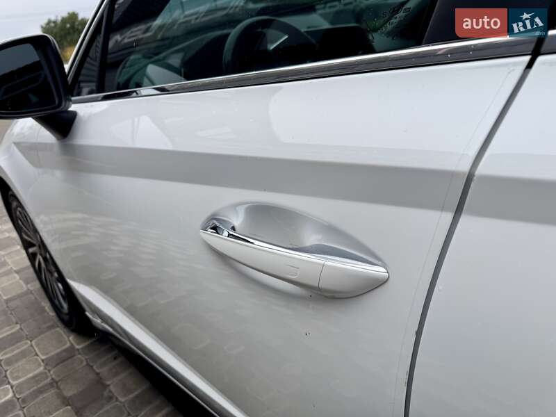 Седан Hyundai Sonata 2020 в Киеве фото 45 Седан Hyundai Sonata 2020 в Киеве