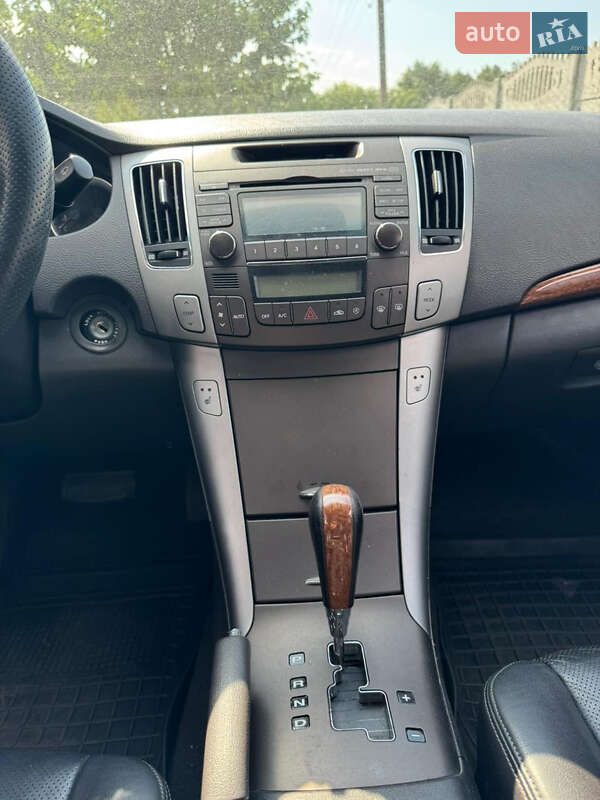 Седан Hyundai Sonata 2008 в Березане