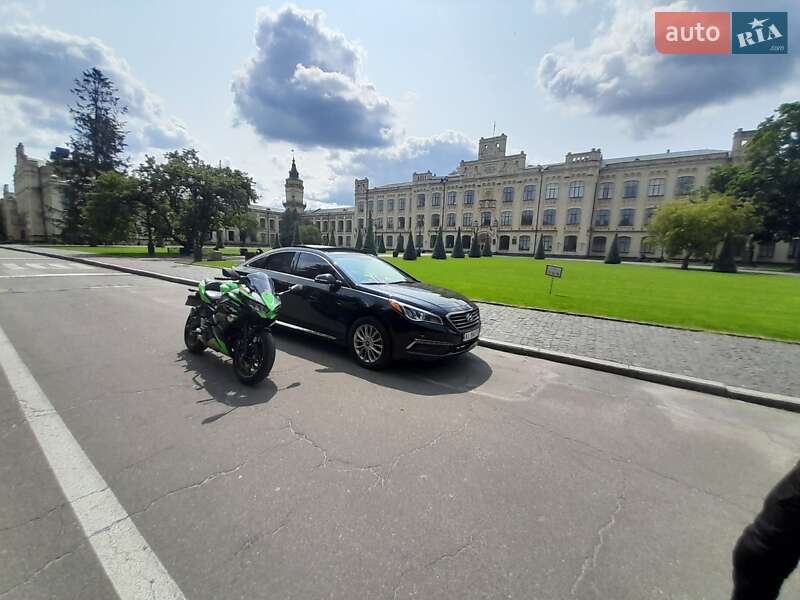 Седан Hyundai Sonata 2015 в Киеве