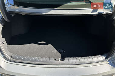 Седан Hyundai Sonata 2022 в Львове