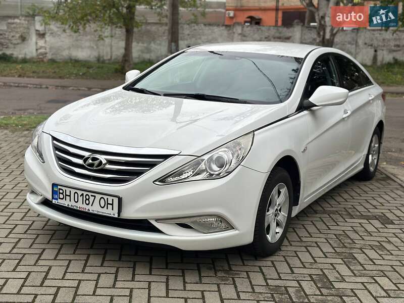 Hyundai Sonata 2013