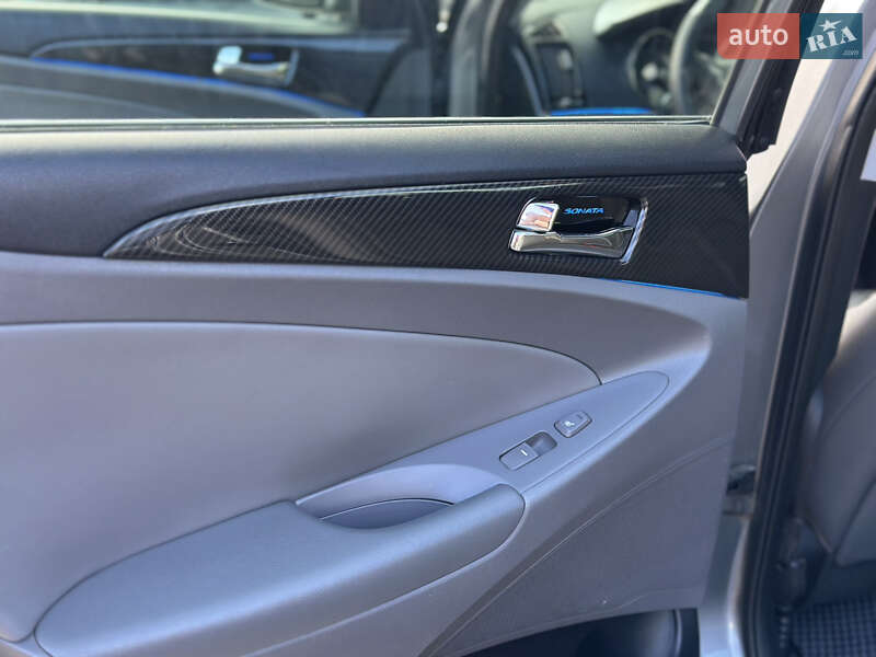 Седан Hyundai Sonata 2013 в Львове