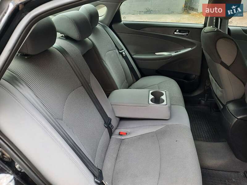 Седан Hyundai Sonata 2012 в Днепре