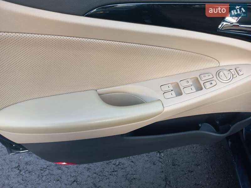 Седан Hyundai Sonata 2011 в Києві