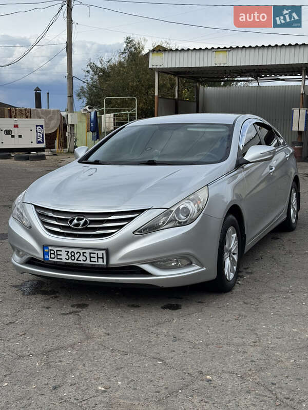 Седан Hyundai Sonata 2011 в Николаеве