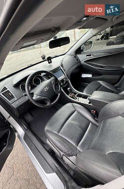 Седан Hyundai Sonata 2011 в 