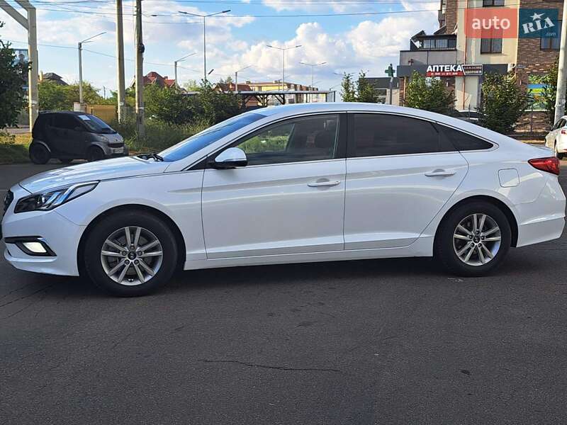 Седан Hyundai Sonata 2016 в Одессе
