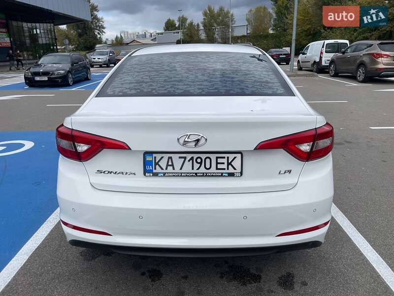 Седан Hyundai Sonata 2016 в Киеве