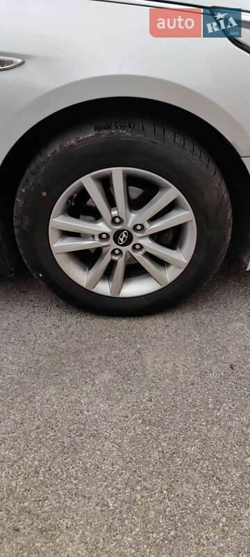 Седан Hyundai Sonata 2015 в Києві