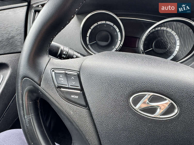 Седан Hyundai Sonata 2013 в Киеве фото 20 Седан Hyundai Sonata 2013 в Киеве