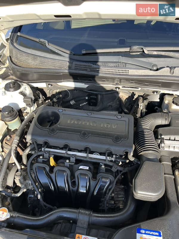 Седан Hyundai Sonata 2013 в Могилев-Подольске фото 15 Седан Hyundai Sonata 2013 в Могилев-Подольске