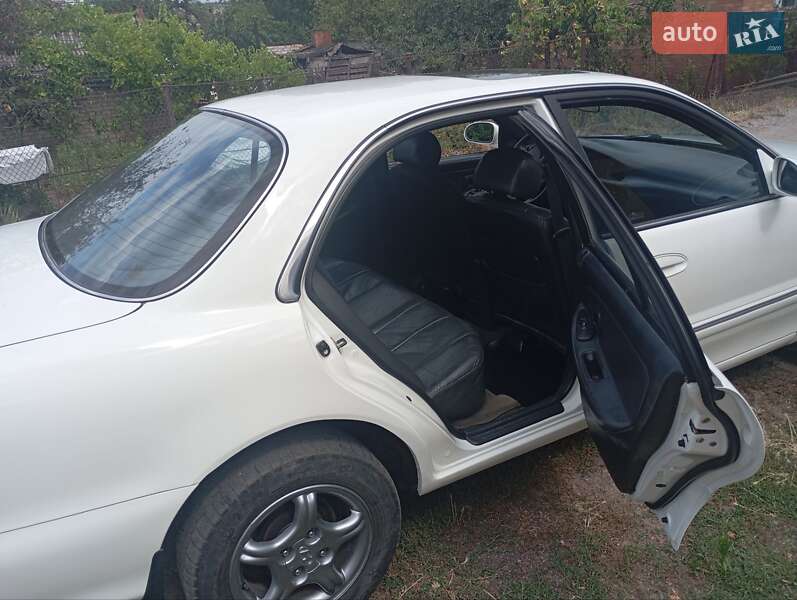 Седан Hyundai Sonata 1996 в Кривом Роге