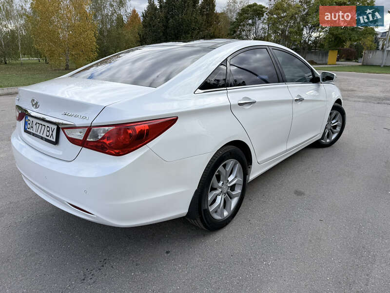 Седан Hyundai Sonata 2011 в Александрие фото 12 Седан Hyundai Sonata 2011 в Александрие