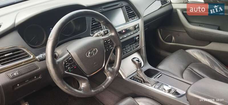 Седан Hyundai Sonata 2016 в Киеве
