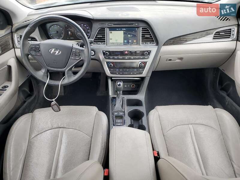 Седан Hyundai Sonata 2015 в Кропивницком