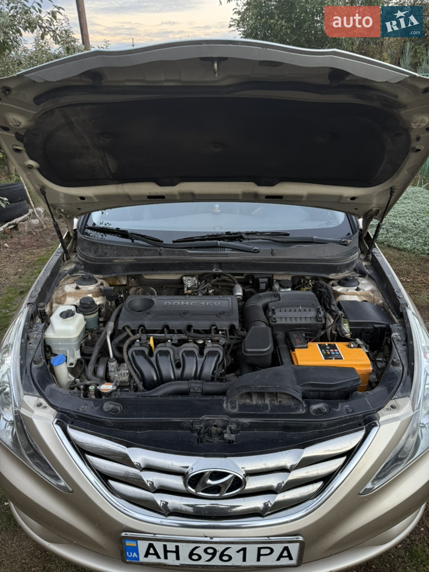 2010 Hyundai Sonata - мініатюра 2