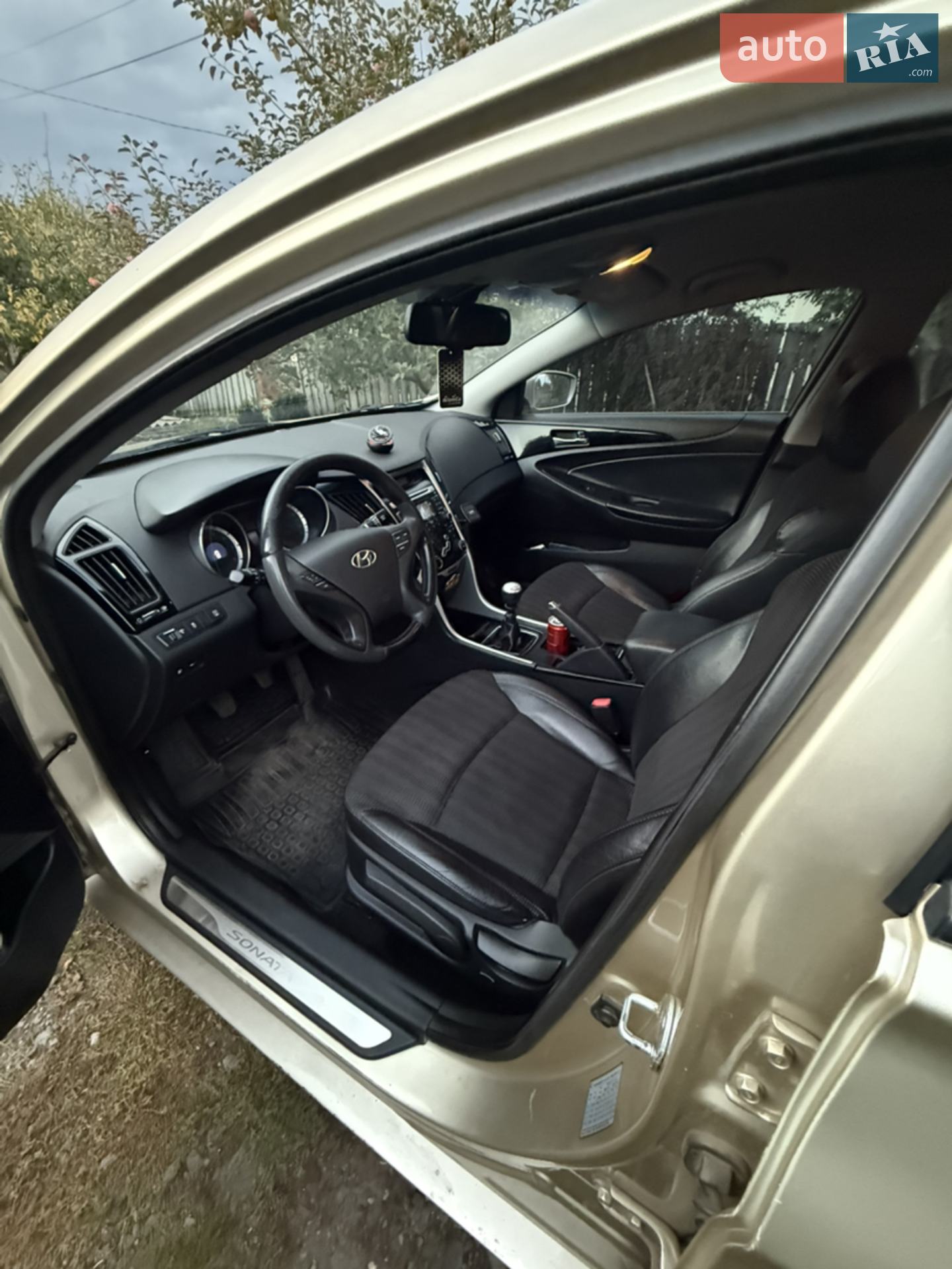 2010 Hyundai Sonata - мініатюра 8