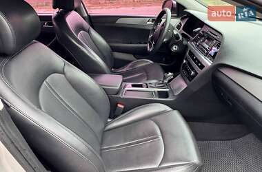 Седан Hyundai Sonata 2015 в 