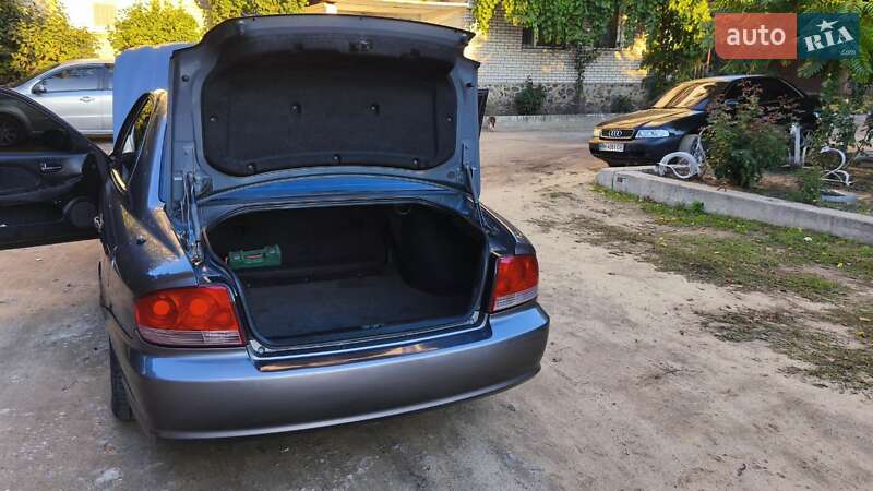 Седан Hyundai Sonata 2001 в Подольске