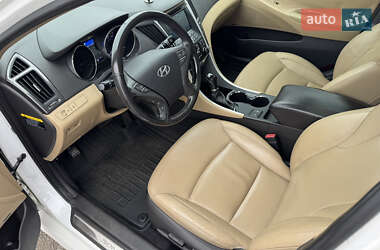 Седан Hyundai Sonata 2014 в 