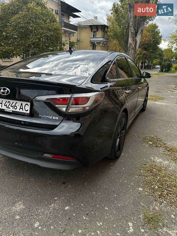 Седан Hyundai Sonata 2015 в Черноморске