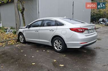 Седан Hyundai Sonata 2015 в 