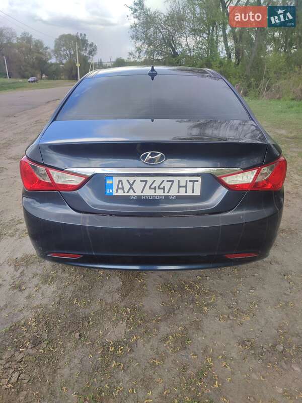 Седан Hyundai Sonata 2011 в Богодухове