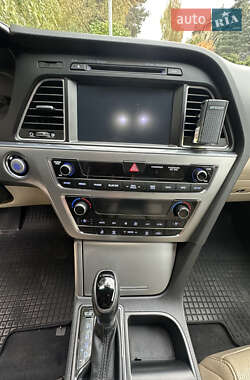 Седан Hyundai Sonata 2015 в 