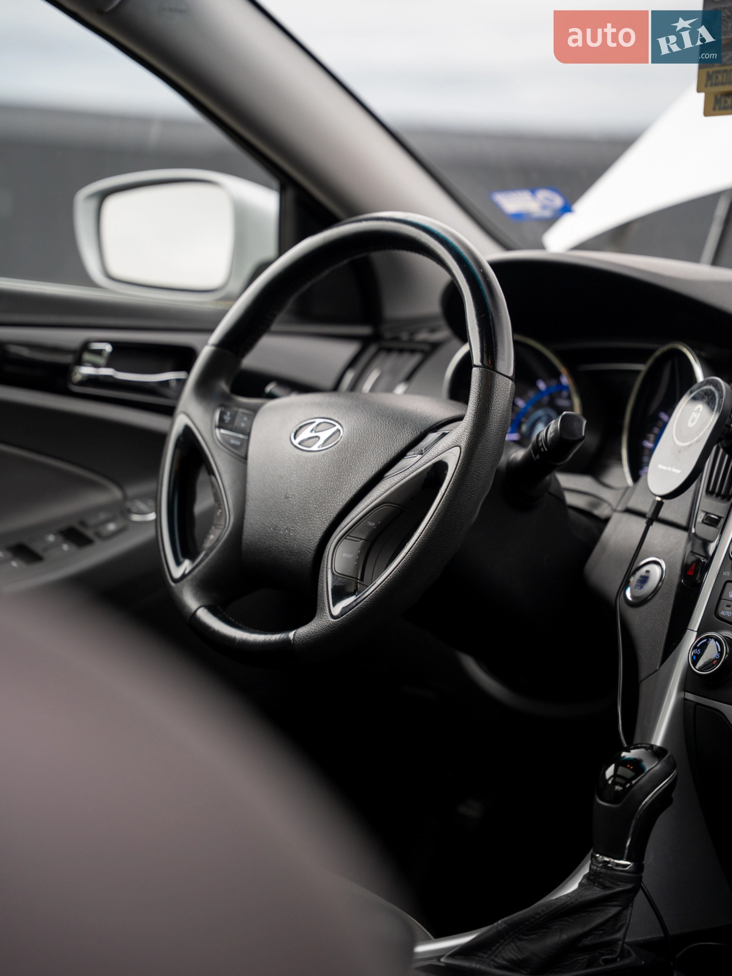 2011 Hyundai Sonata - мініатюра 23