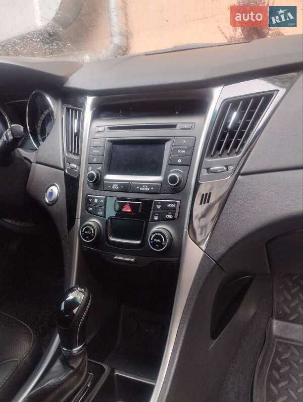 Седан Hyundai Sonata 2013 в Киеве фото 14 Седан Hyundai Sonata 2013 в Киеве