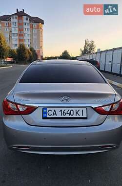 Седан Hyundai Sonata 2012 в 