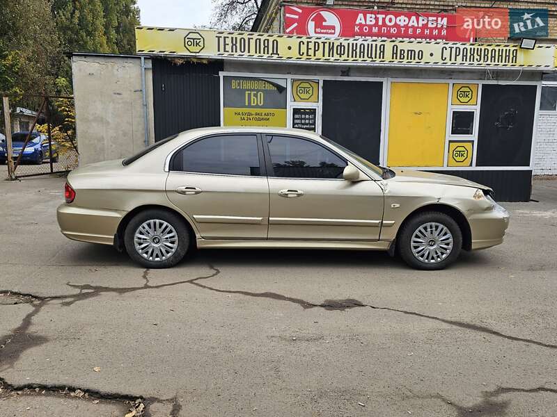Седан Hyundai Sonata 2004 в Києві