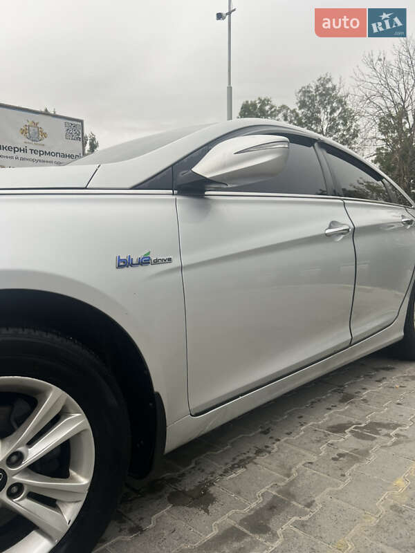 Седан Hyundai Sonata 2011 в Тернополе