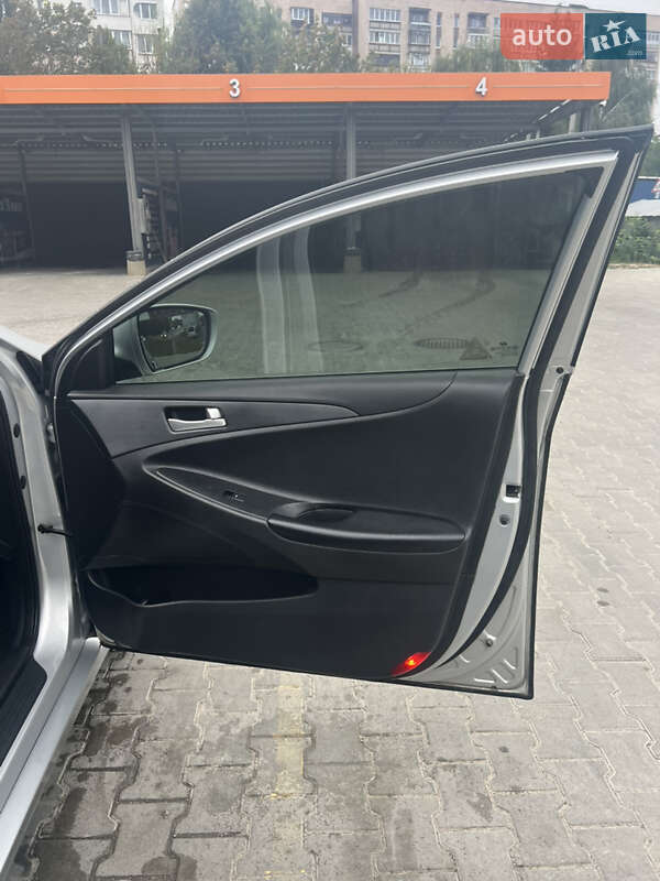 Седан Hyundai Sonata 2011 в Тернополе