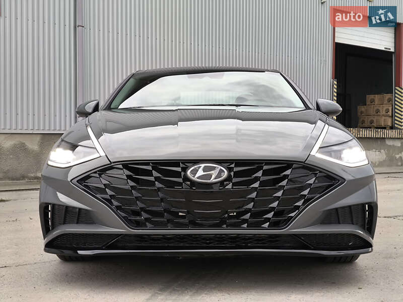 Седан Hyundai Sonata 2022 в Львове