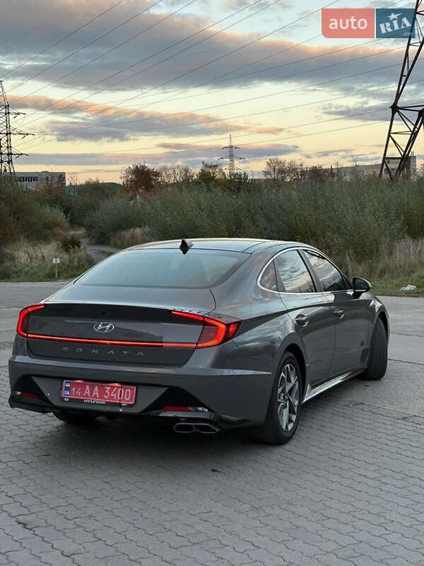 Седан Hyundai Sonata 2022 в Львове