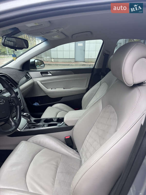 Седан Hyundai Sonata 2015 в Киеве фото 14 Седан Hyundai Sonata 2015 в Киеве