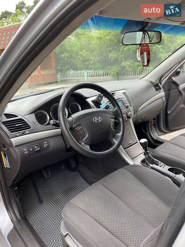 Седан Hyundai Sonata 2008 в Сарнах фото 4 Седан Hyundai Sonata 2008 в Сарнах